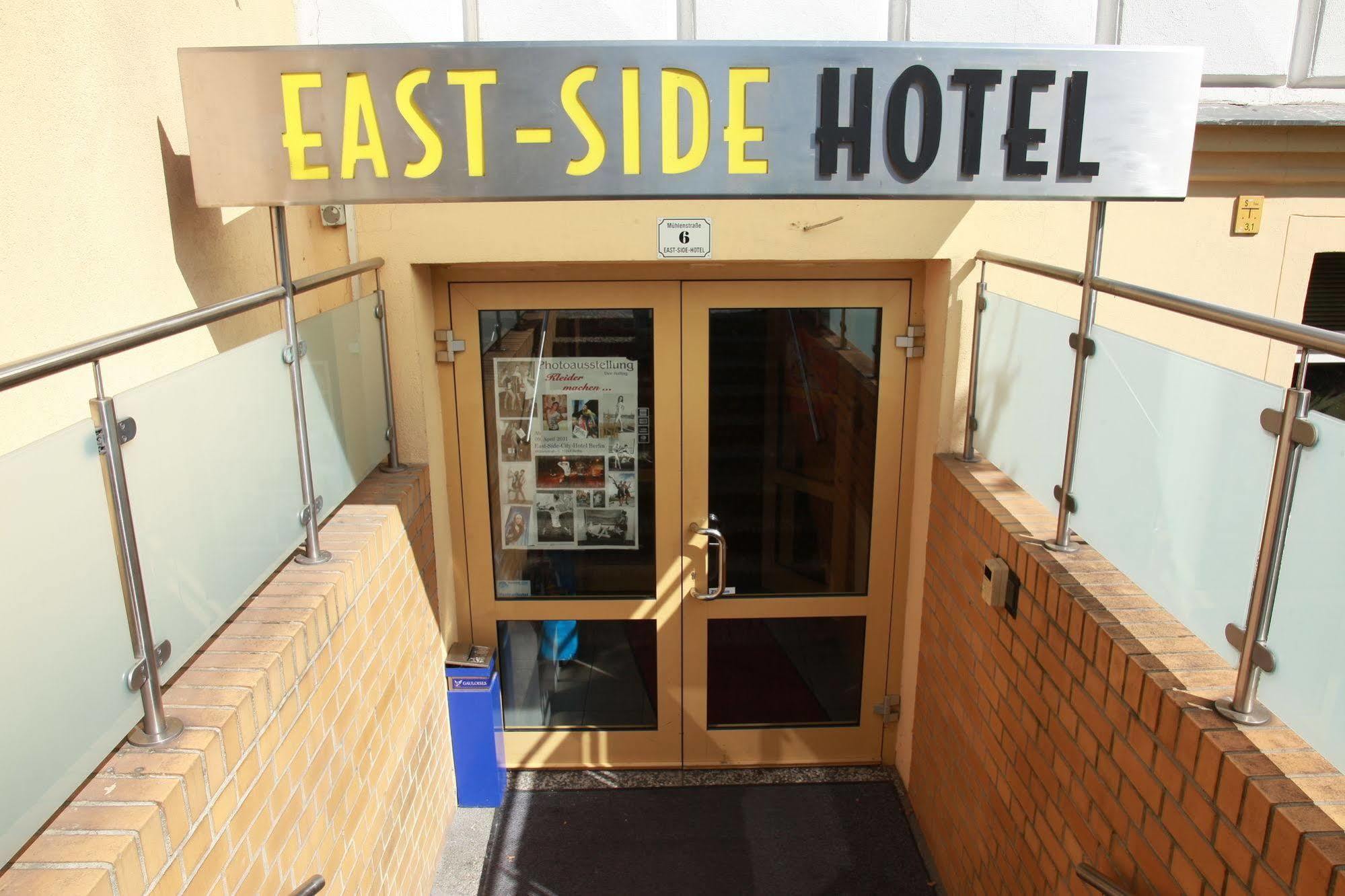 East Side Hotel ベルリン エクステリア 写真